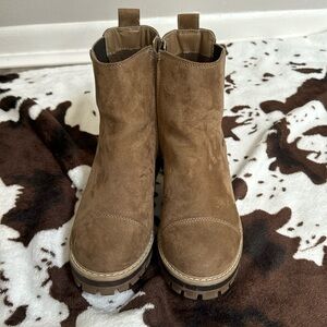 Time and Tru booties, size 7 (but they fit like an 8)